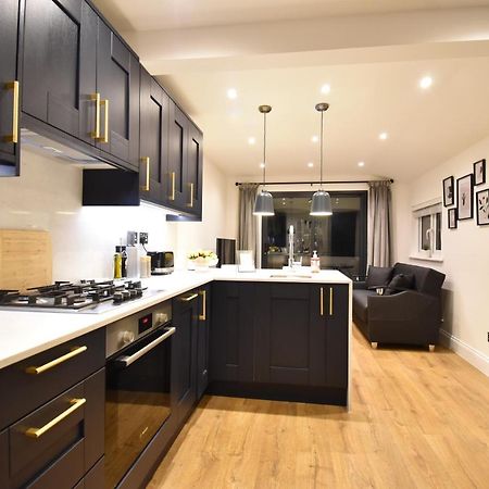 Stunning 3 Bed Apartment 런던 외부 사진