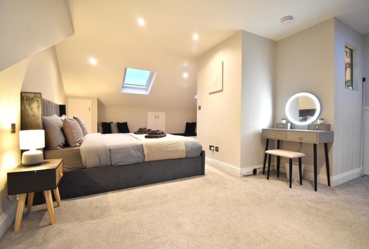 Stunning 3 Bed Apartment 런던 외부 사진