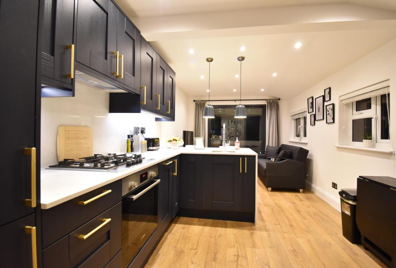 Stunning 3 Bed Apartment 런던 외부 사진