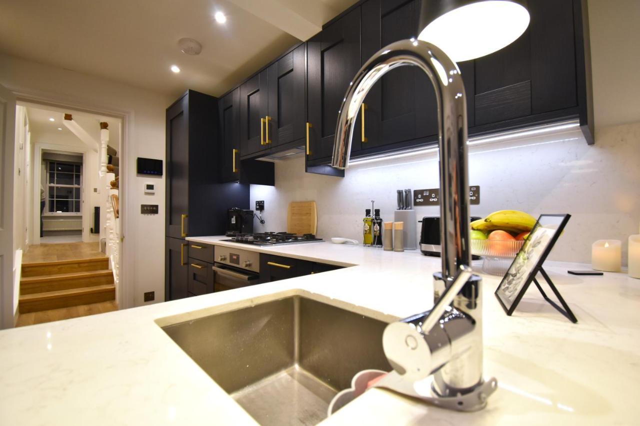 Stunning 3 Bed Apartment 런던 외부 사진