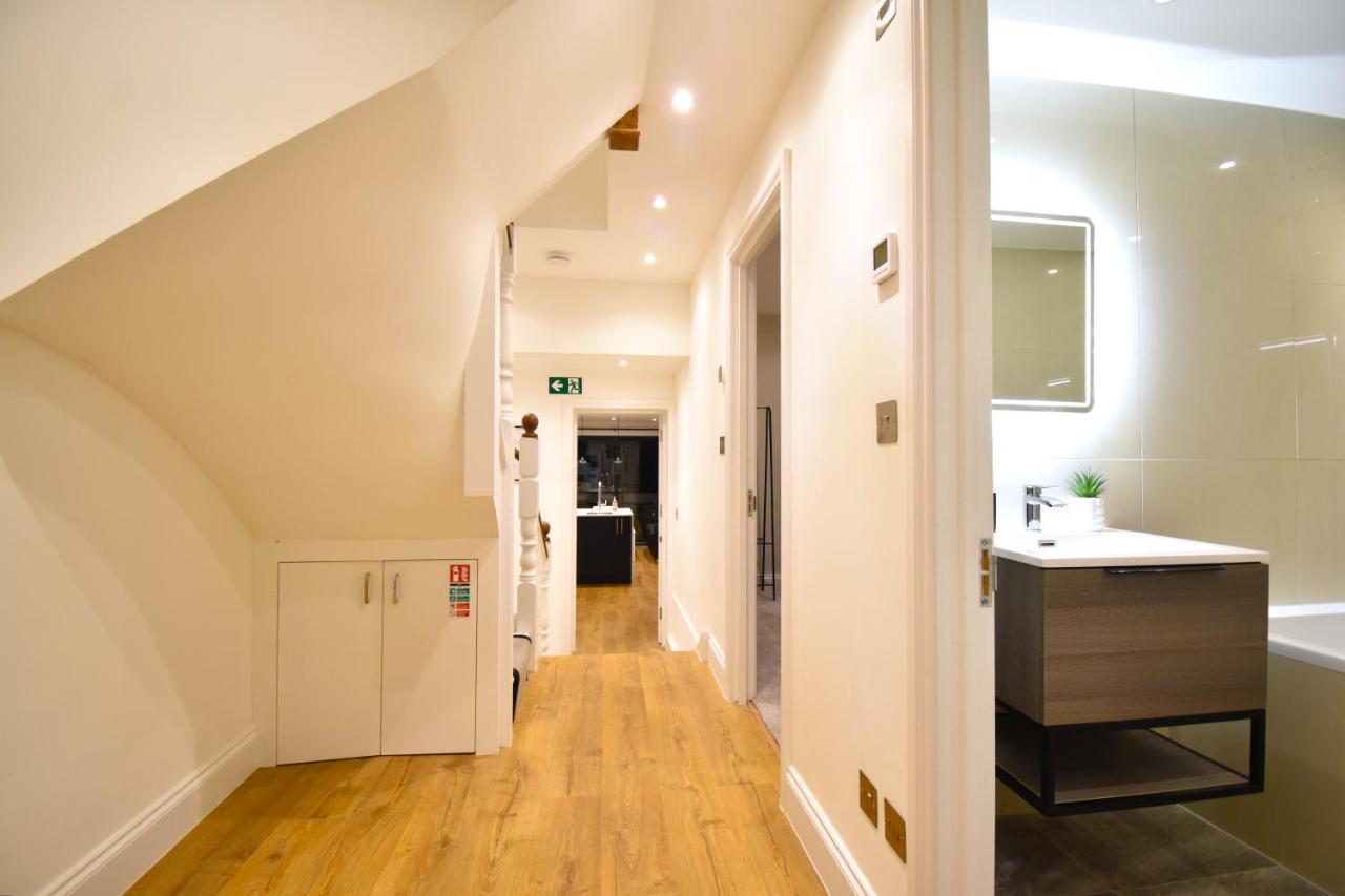 Stunning 3 Bed Apartment 런던 외부 사진