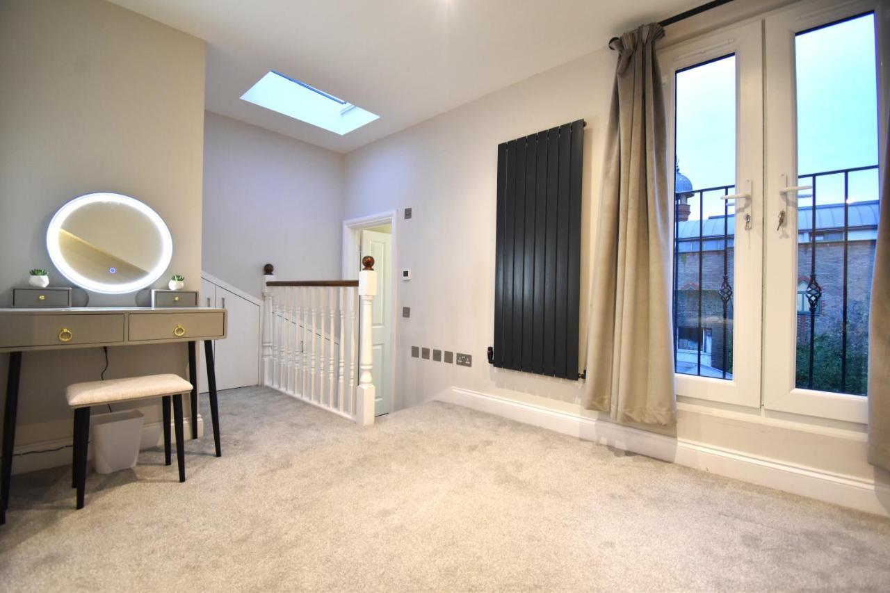Stunning 3 Bed Apartment 런던 외부 사진